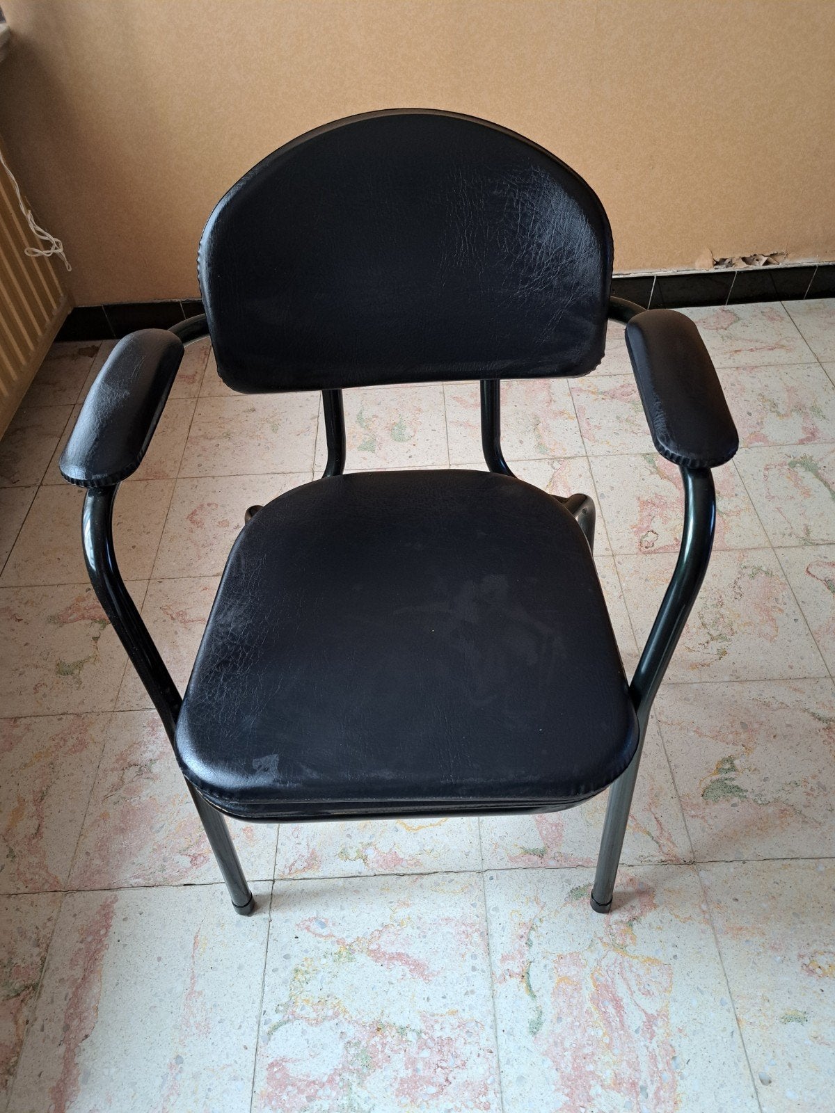 Mobiele zwarte toilet stoel, Enlèvement