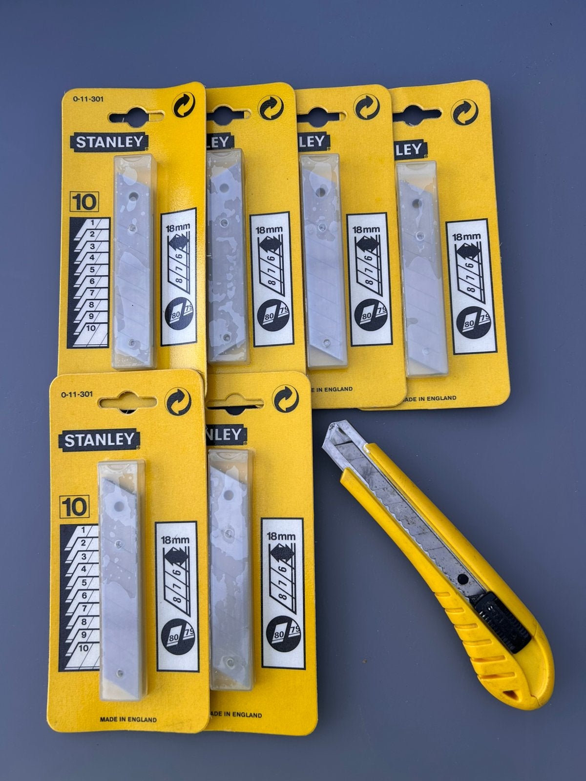 Stanley afbreekmesjes + cutter, Doe-het-zelf en Bouw, Gereedschap | Handgereedschap, Ophalen, Zo goed als nieuw, Stanley