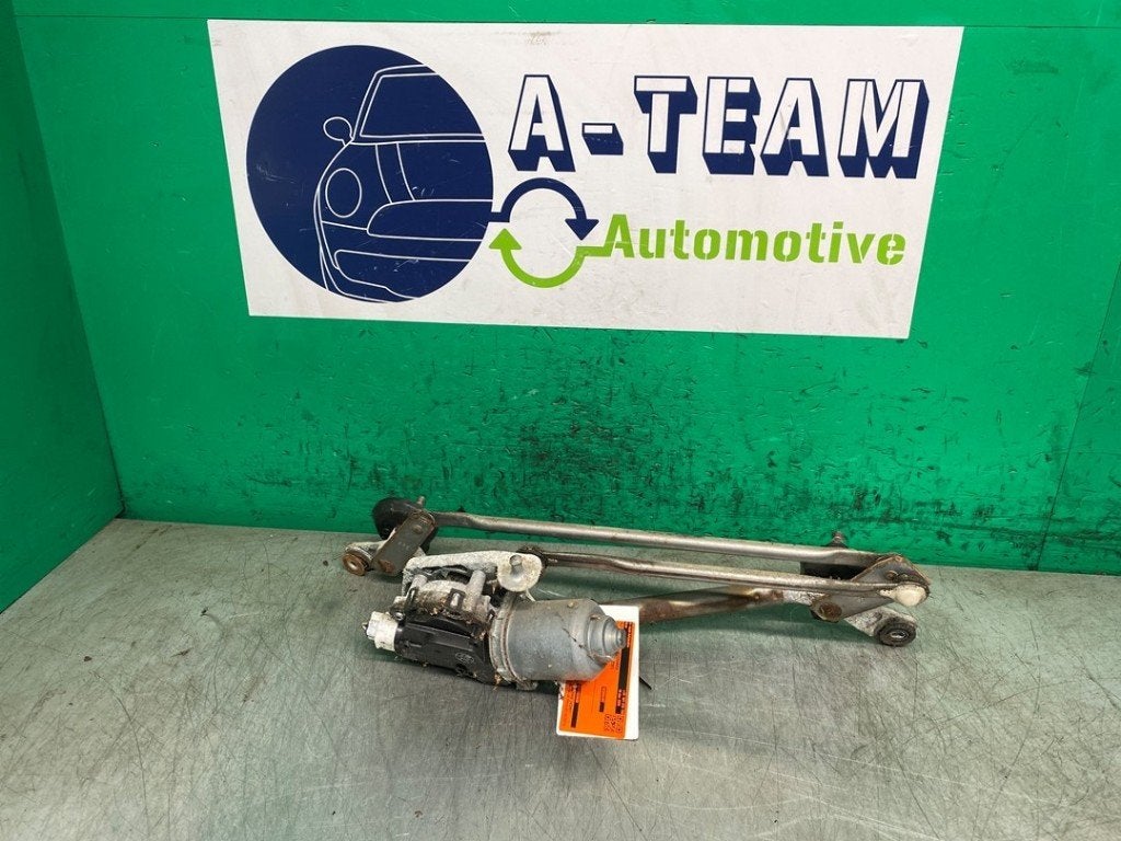 MOTEUR + TRINGLERIE ESSUIE GLACE AVANT Toyota Yaris II (P9), Kundenbetreuung@toyota.de, Toyota, Utilisé, Toyota-Allee 2
50858  Köln, DE