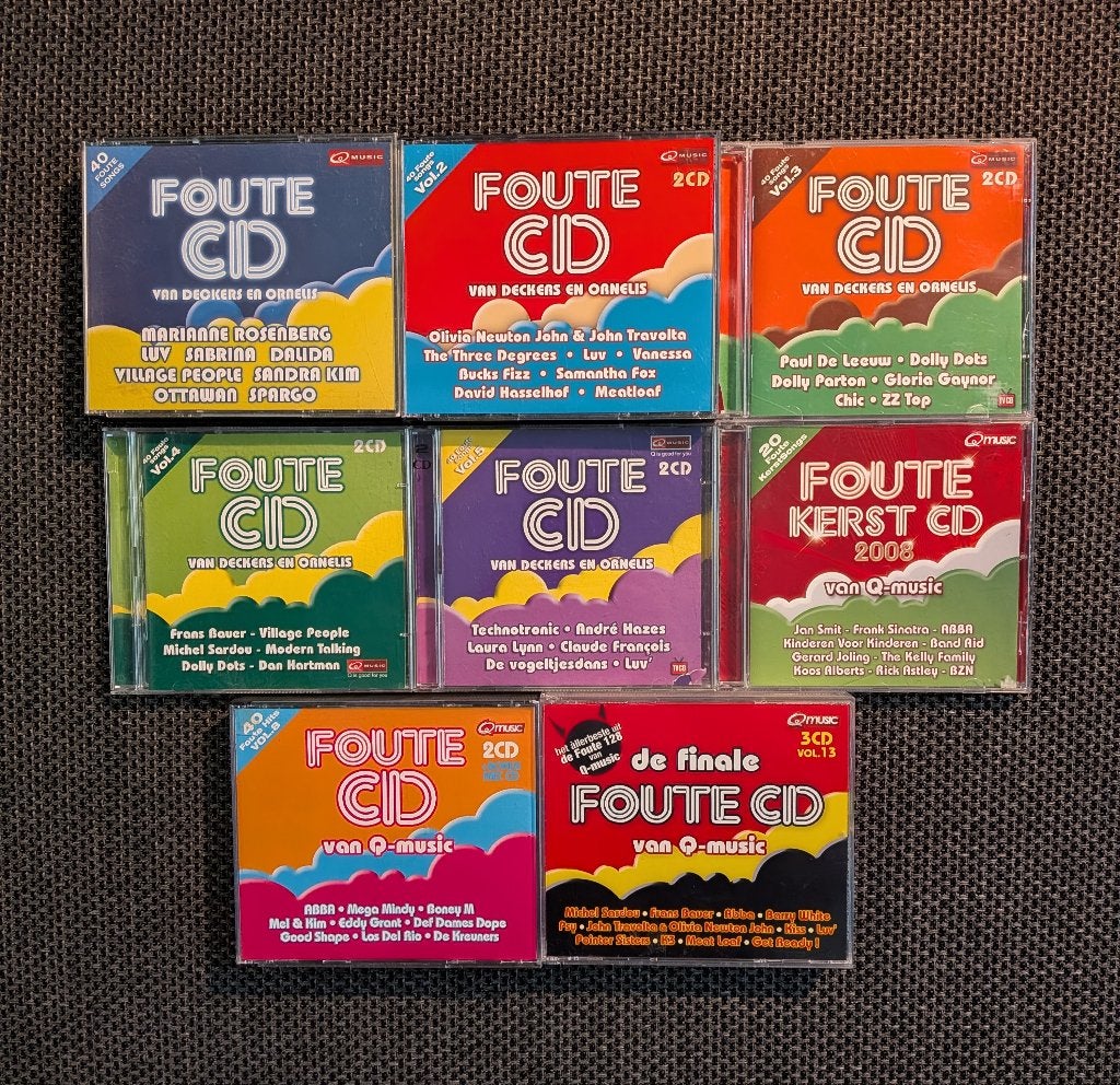 De foute CD: vol 1, 2, 3, 4, 5,  8, 13, kerst (Q-music), Ophalen of Verzenden, Gebruikt, Pop, Verzamelalbum