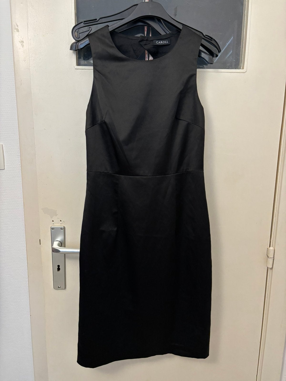 Zwarte elegante jurk, Zwart, Cocktailjurk, Ophalen of Verzenden, Zo goed als nieuw