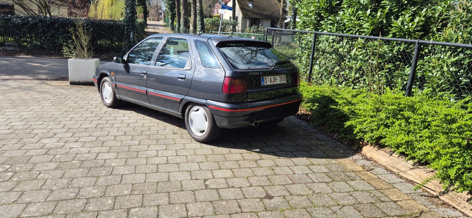 Citroën ZX Volcane 2.0i, Autos, Citroën, Particulier, ZX, Essence, Euro 2, 5 portes, Boîte manuelle, Gris, Velours