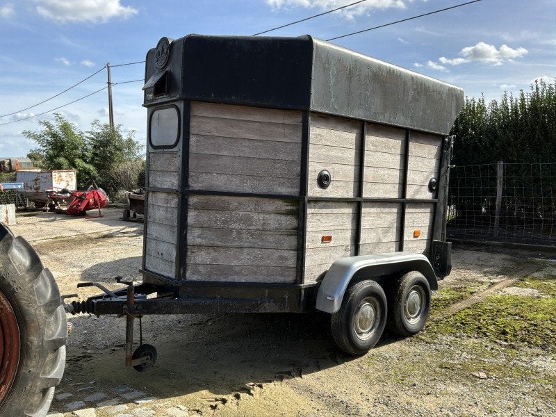 1985 GDW 2500/4000 paarden aanhanwagen, Auto's, Overige kleuren, Overige brandstoffen, Bedrijf, Aanhangers en Opleggers