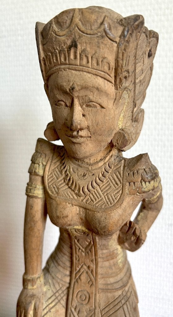 Oude houten sculptuur van een godin - Bali - 1930, Antiek en Kunst, Hout, Ophalen of Verzenden, Indonesië, Handgemaakt