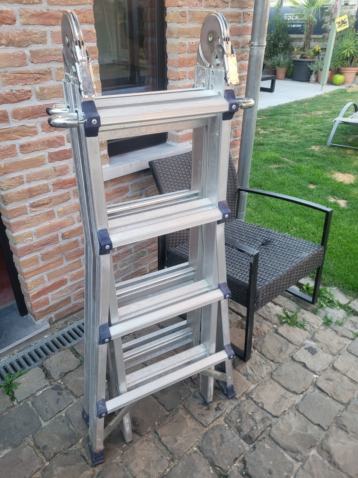 telescopische ladder, Ophalen, Zo goed als nieuw, Ladder, Opvouwbaar of Inschuifbaar