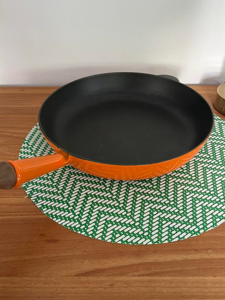 Poêle LE CREUSET COUSANCES en fonte Emaillee, Enlèvement ou Envoi, Comme neuf, Fonte