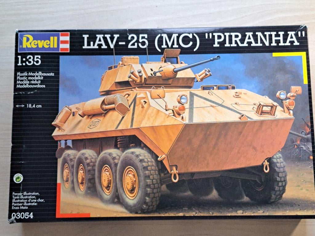 Revell | Nr. 03054 | 1:35 - LAV-25 (MC) "Piranha", Neuf, Tank, Enlèvement ou Envoi, Revell