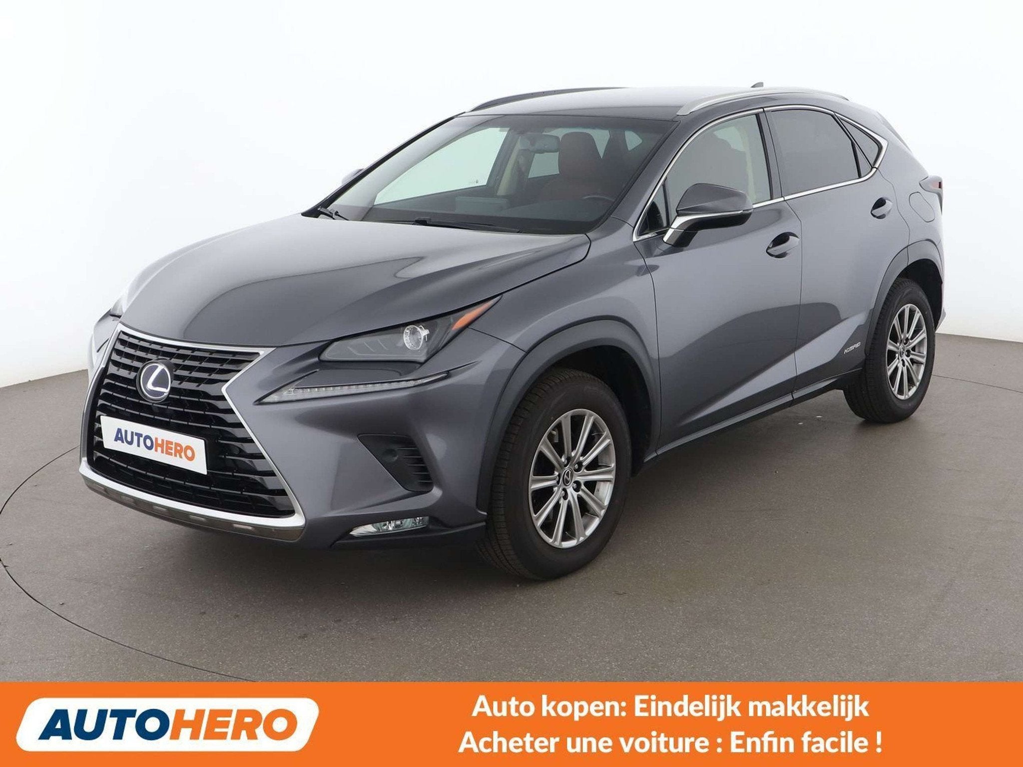 Lexus NX 300h NX 300h (année de construction 2018), Autos, Cuir, Argent ou Gris, 5 portes, 5 places