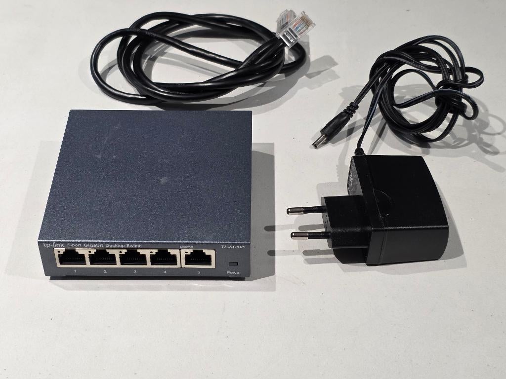Boîtier métallique Gigabit 5 ports TP-Link TL-SG105, Enlèvement ou Envoi, Comme neuf
