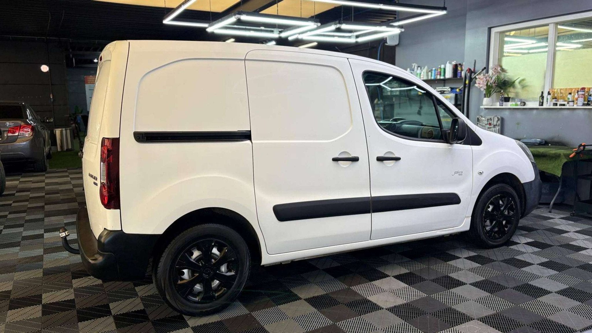 Peugeot Partner 1.6 Hdi bj. 2016 Euro 6, Auto's, Peugeot, Gebruikt, 4 cilinders, Wit, Bedrijf