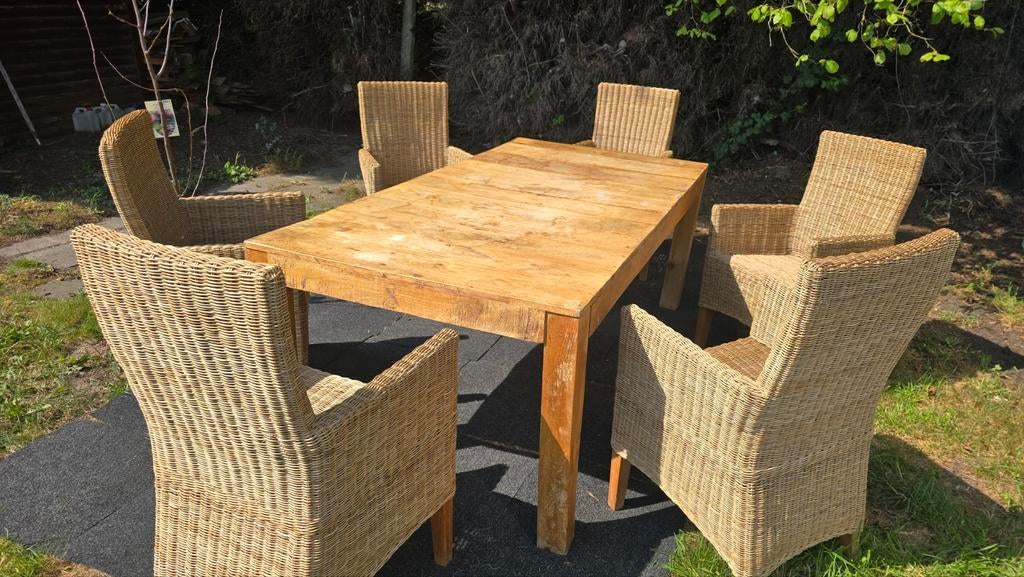 Table idéale avec 6 chaises sur la terrasse, Enlèvement, Chaise