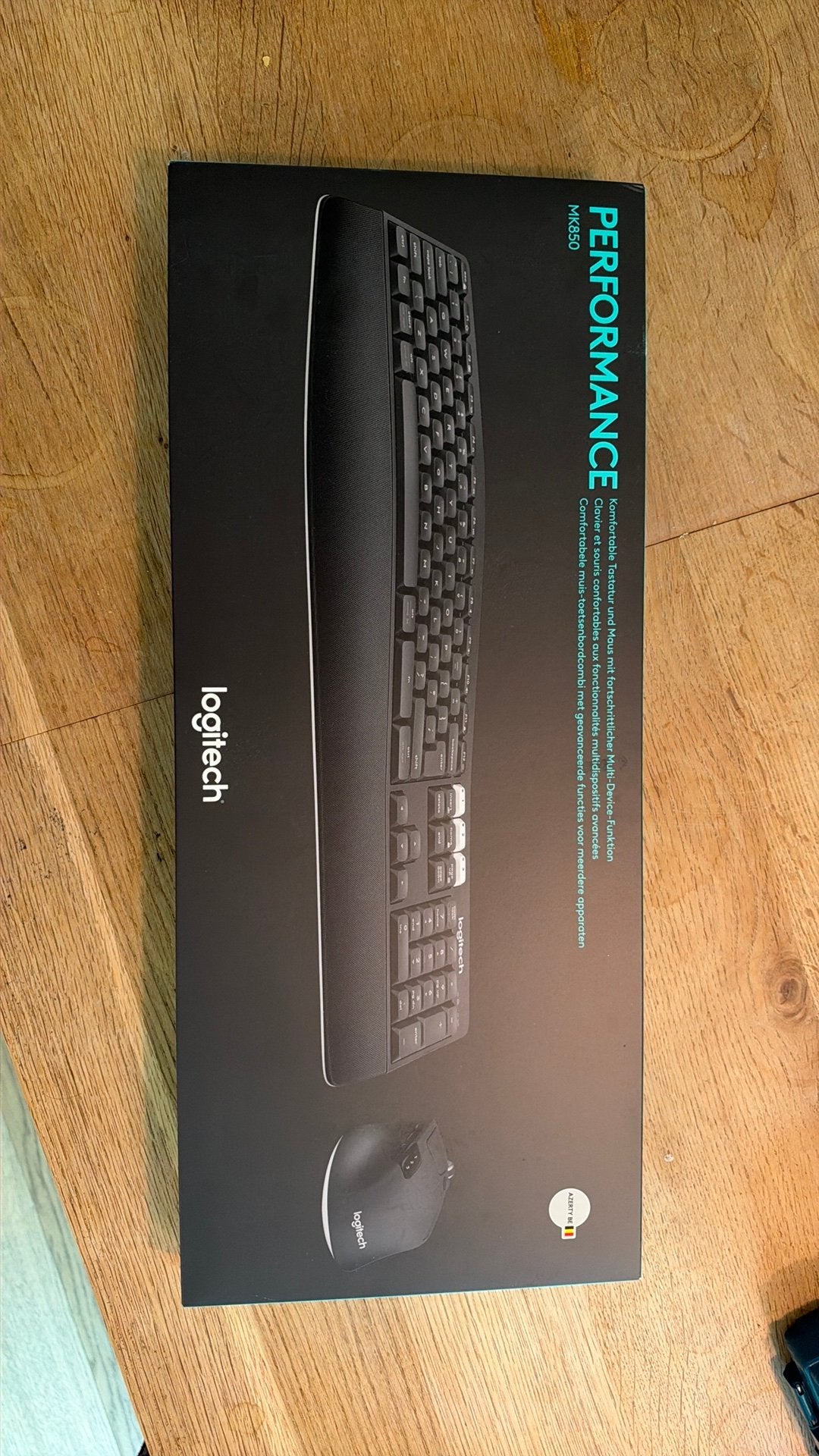 Logitech MK850 Performance - Toetsenbord + muis - Nieuw, Computers en Software, Ophalen of Verzenden, Azerty, Nieuw, Draadloos