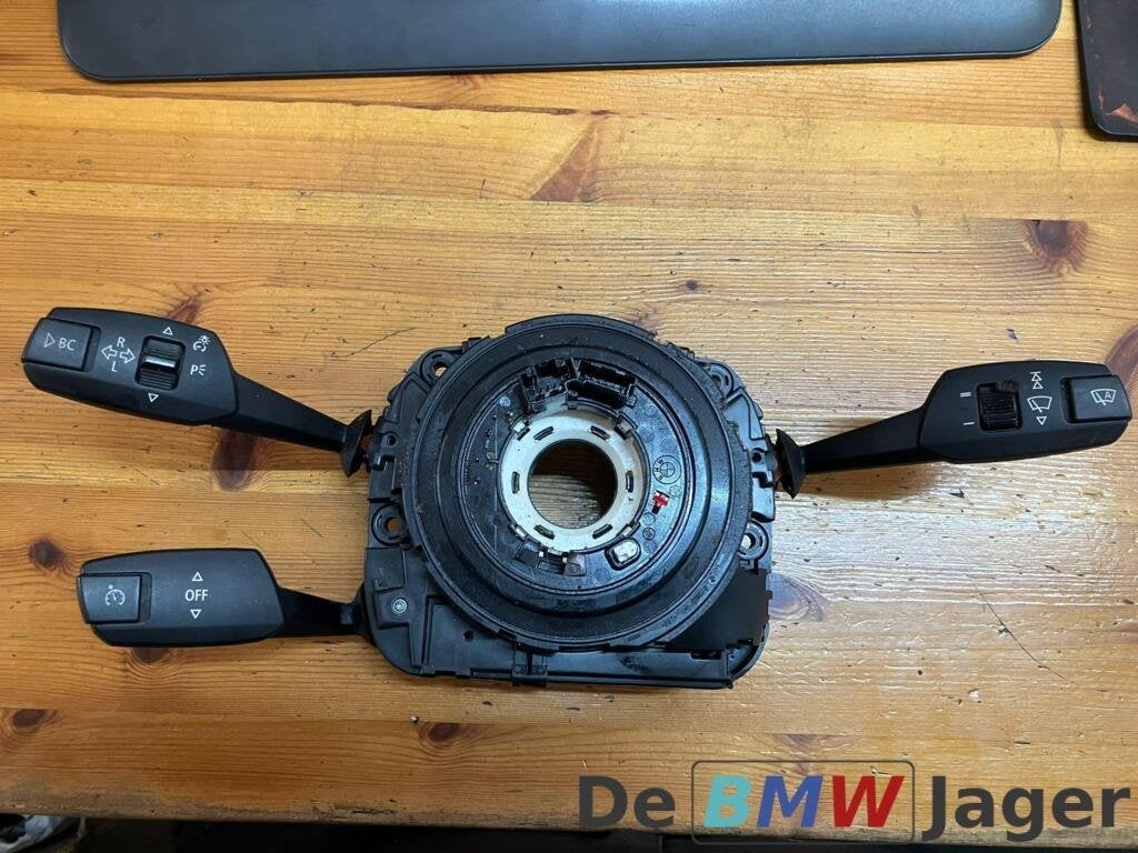 Combischakelaar Stuurkolom BMW E81 E87 E91 & LCI 9123043, Autos : Pièces & Accessoires, Tableau de bord & Interrupteurs, BMW, Utilisé