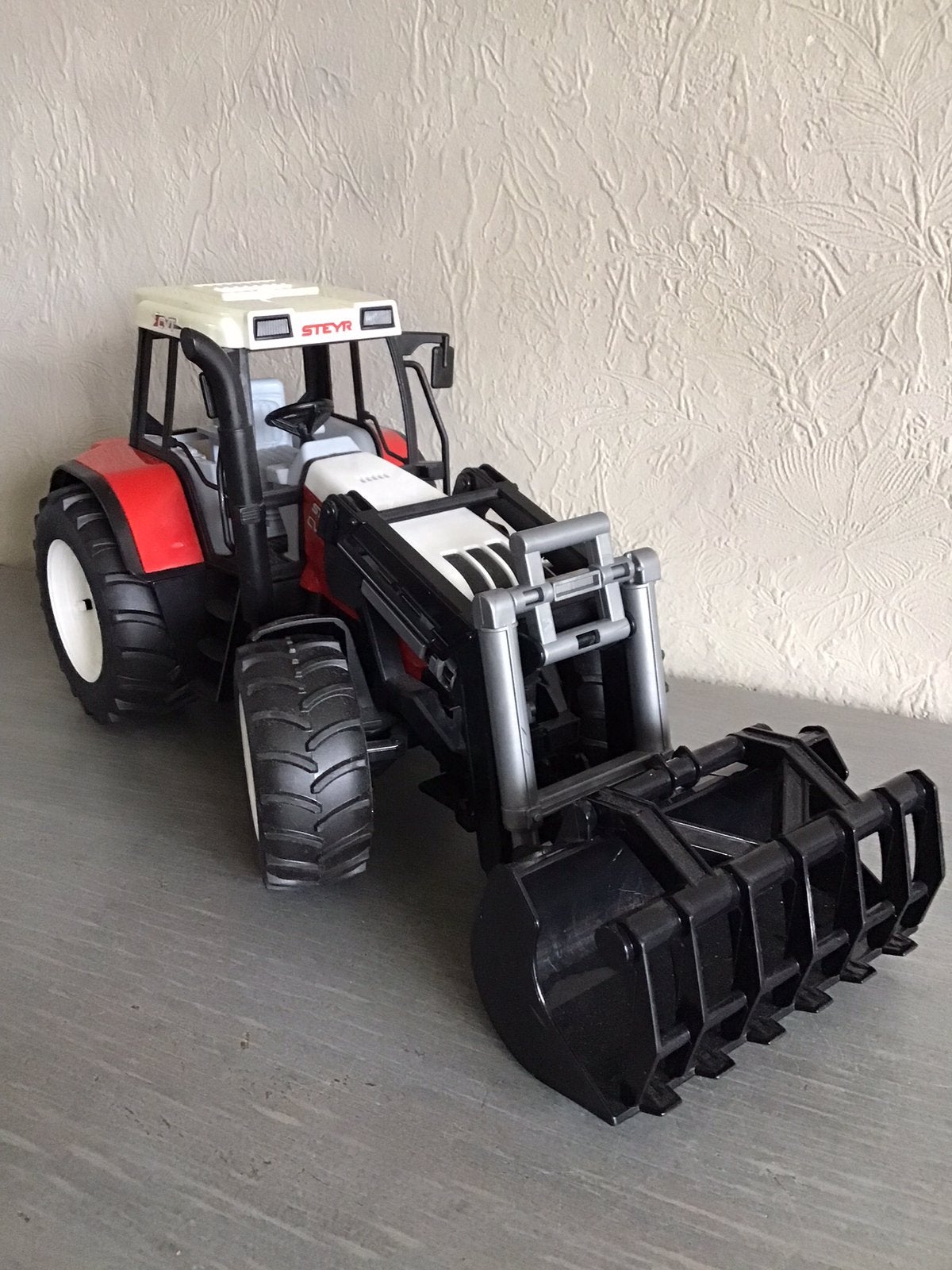Bruder tractor, Ophalen of Verzenden, Zo goed als nieuw