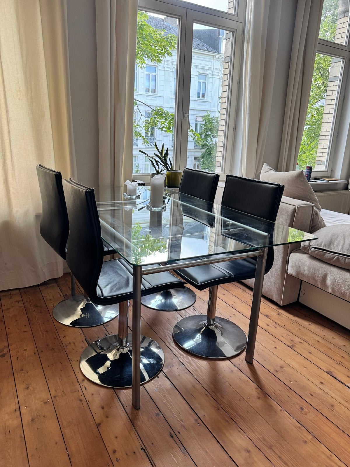 Vintage glazen tafel + stoelen, Huis en Inrichting, Complete eetkamers, Ophalen, Zo goed als nieuw, 4 tot 6 stoelen