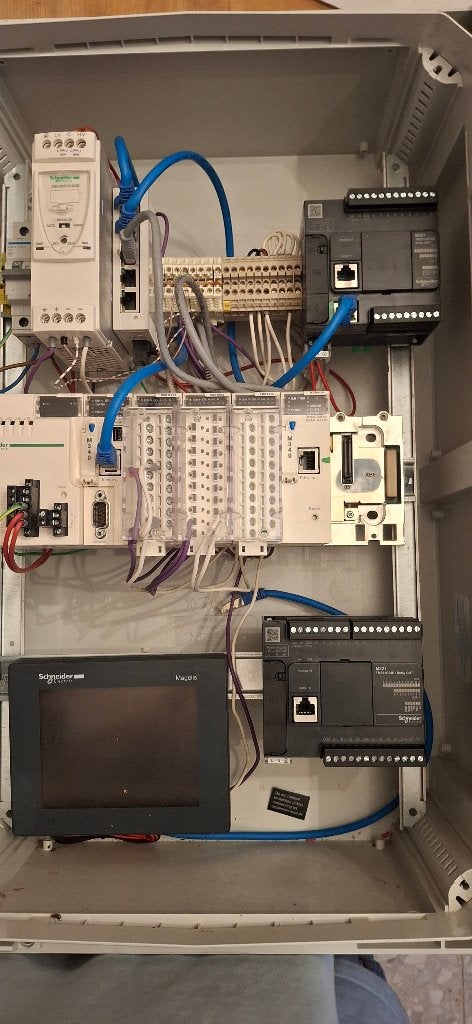 Automate Schneider M340 avec périphériques, Bricolage & Construction, Enlèvement, Comme neuf, Schneider Electric, Tableau électrique