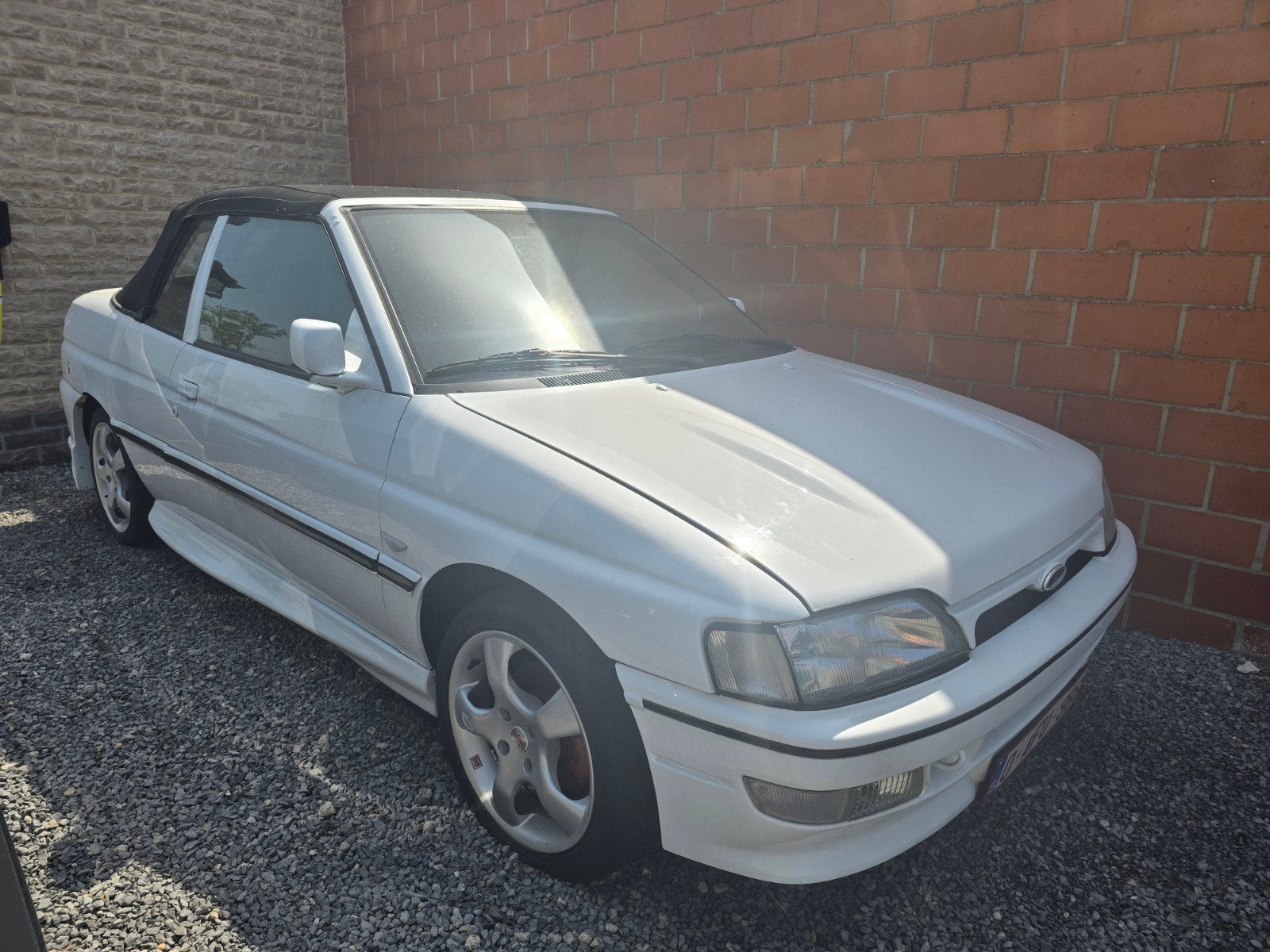 2 oldtimers Ford Escort VW Golf, foto 5