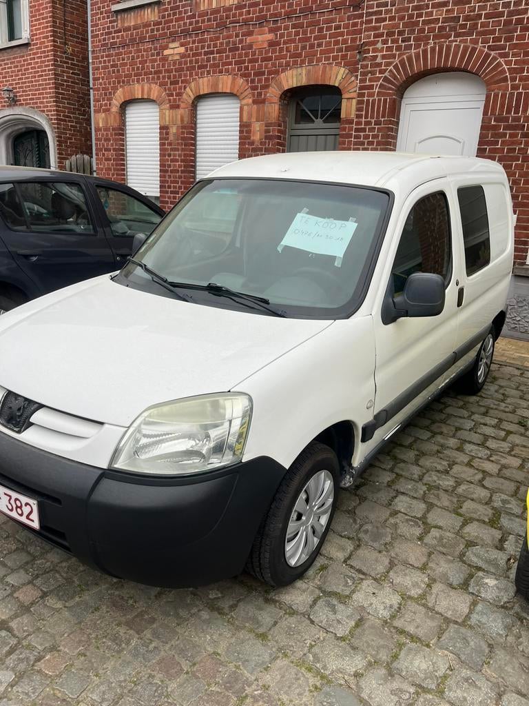 Peugot partner nieuwe motor INTRESSE INFO?  +32 476 81 90 18, Auto's, Bestelwagens en Lichte vracht, Particulier, Te koop