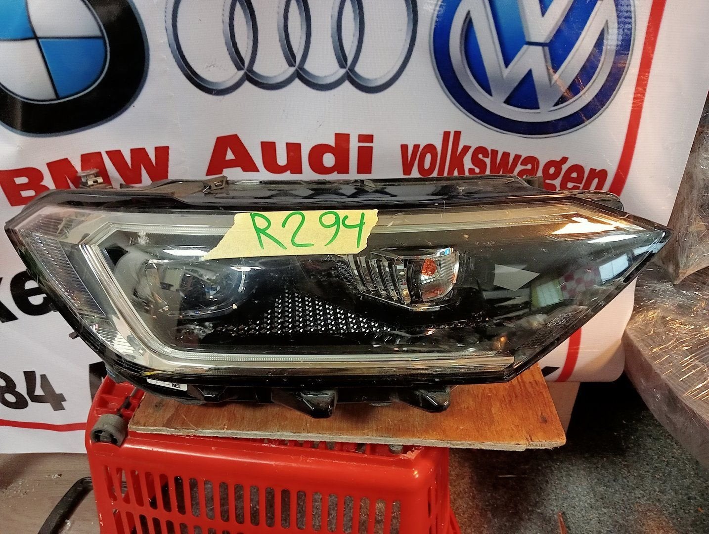Volkswagen Jetta IV koplampen rechts 17B941036E origineel, Gebruikt, -, Volkswagen, -