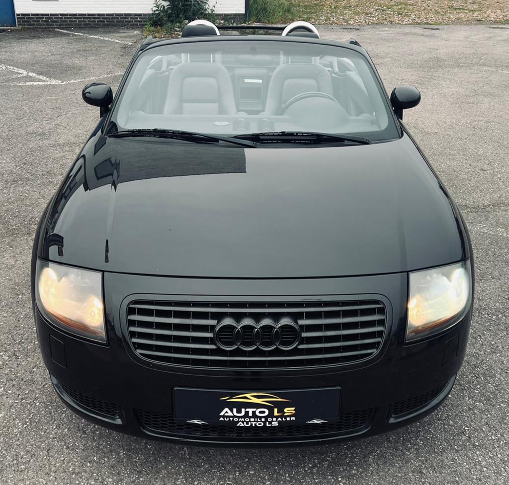 AUDI TT 1.8TURBO ESSENCE FULL OPTIONS, Cuir, 110 kW, Entreprise, Noir
