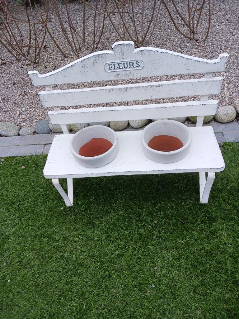 Klein bankje met 2 bloempotjes in te koop., Tuin en Terras, Bloempotten, Ophalen, Gebruikt, Balkon
