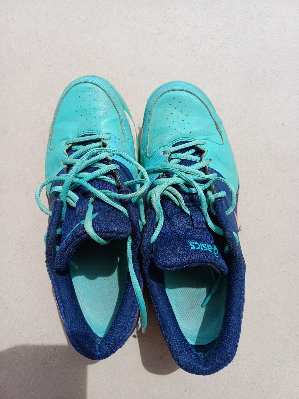 ASICS hockeyschoenen maat 39,5, Sport en Fitness, Hockey, Ophalen of Verzenden
