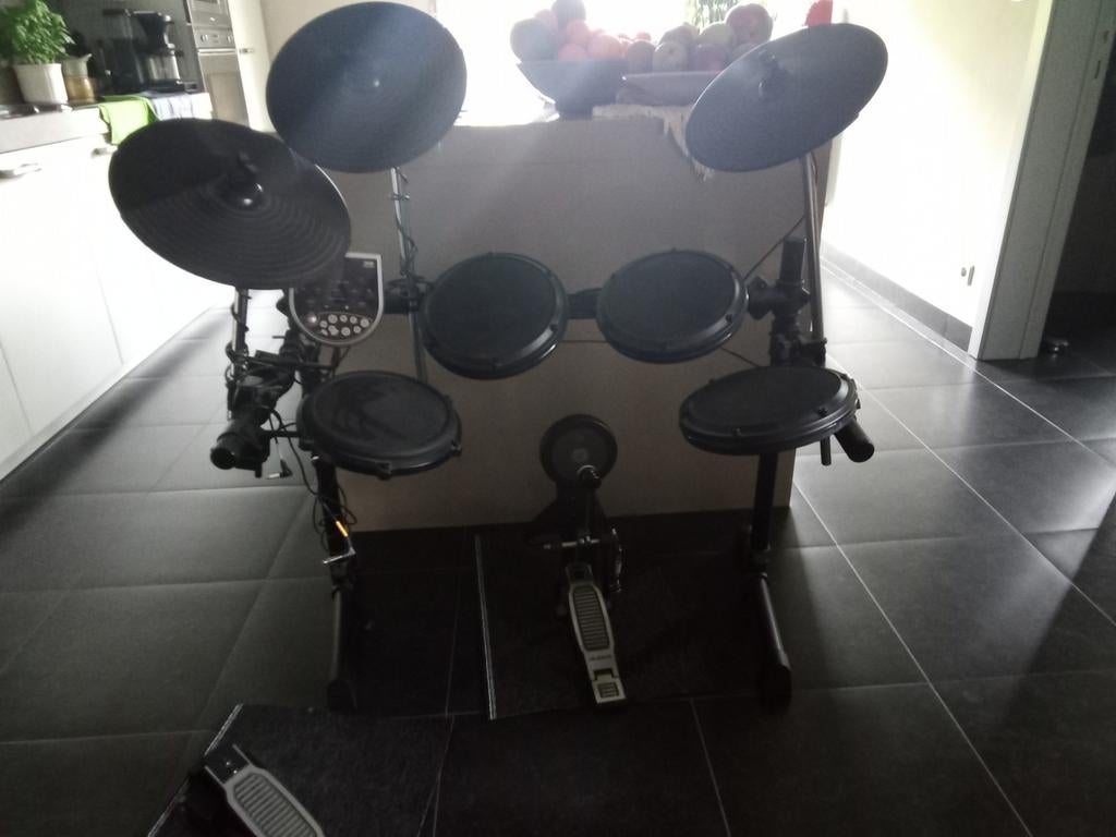 Elektrisch drumstel, Muziek en Instrumenten, Ophalen