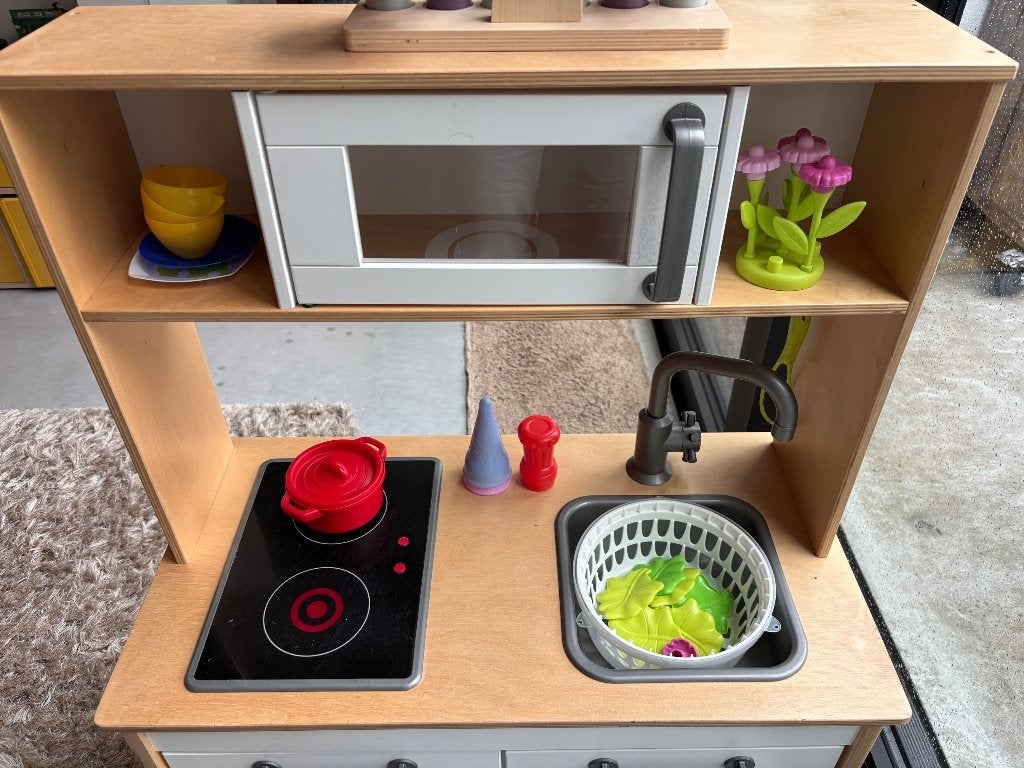 Speelgoedkeuken IKEA incl. weegschaal, Ophalen, Zo goed als nieuw, Hout, Speelkeuken