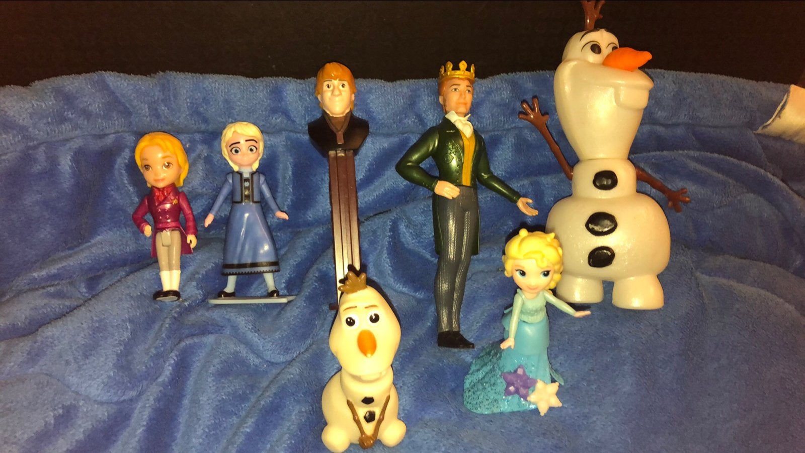 Figurines « Reines des neiges »