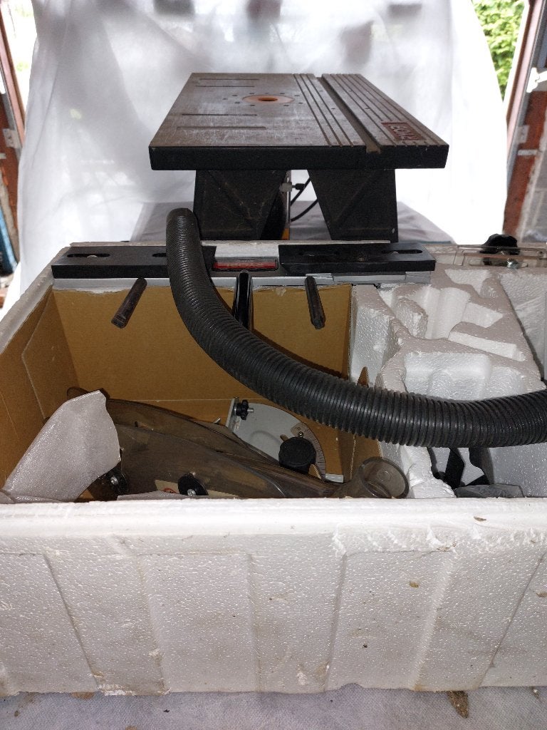 Ryobi-router op tafel, Doe-het-zelf en Bouw, Gereedschap | Freesmachines, Ophalen, Overige soorten, Zo goed als nieuw, RYOBI