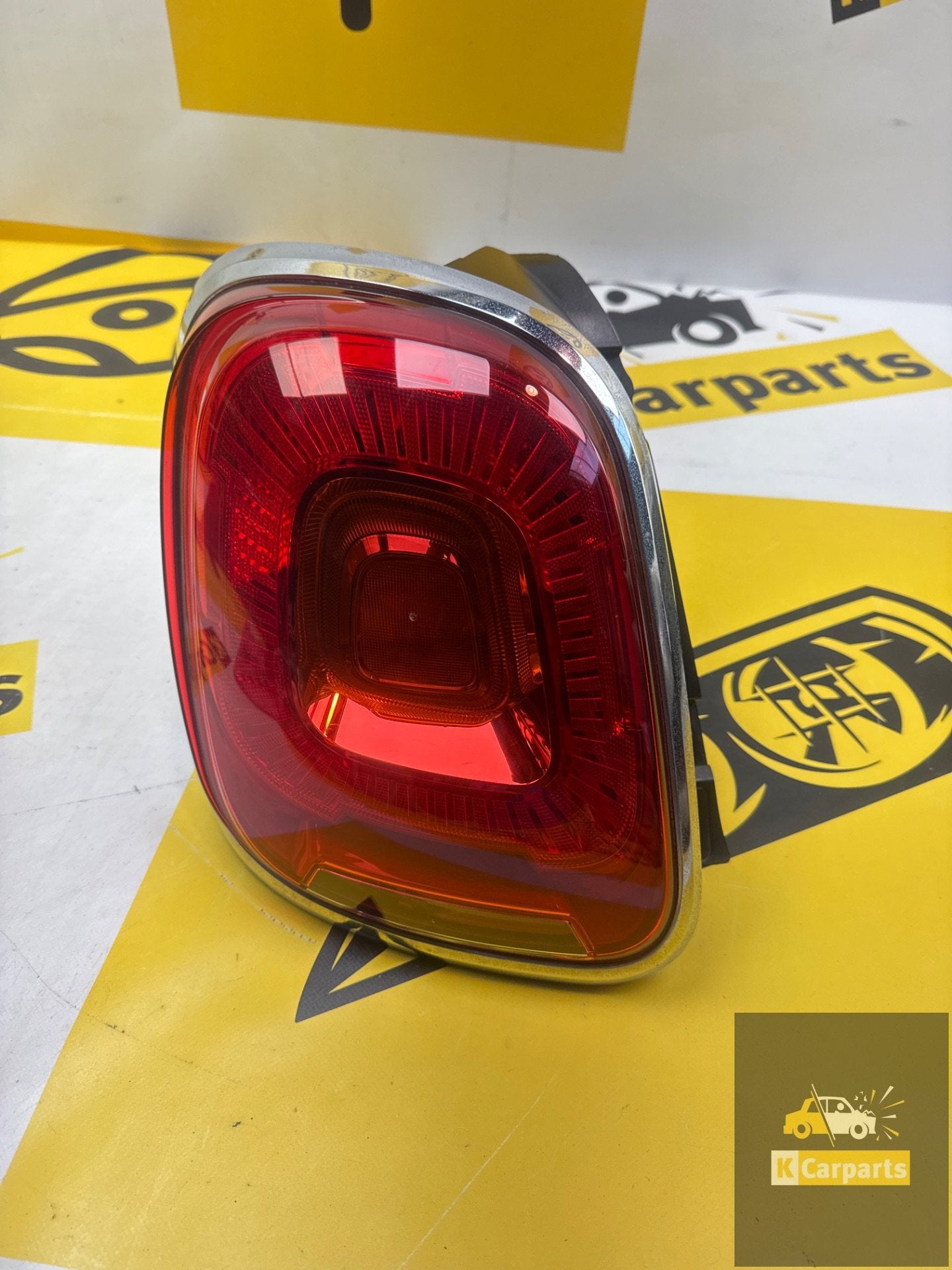 Fiat 500X Achterlicht Links Origineel 51937414 Lamp, Gebruikt, Stellantis Europe S.p.A., Info@stellantis.com, Corso Giovanni Agnelli 200
10135  Turin, IT