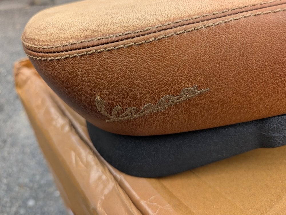 Selle Vespa GTV biplace en cuir., Enlèvement, Selle, Vespa