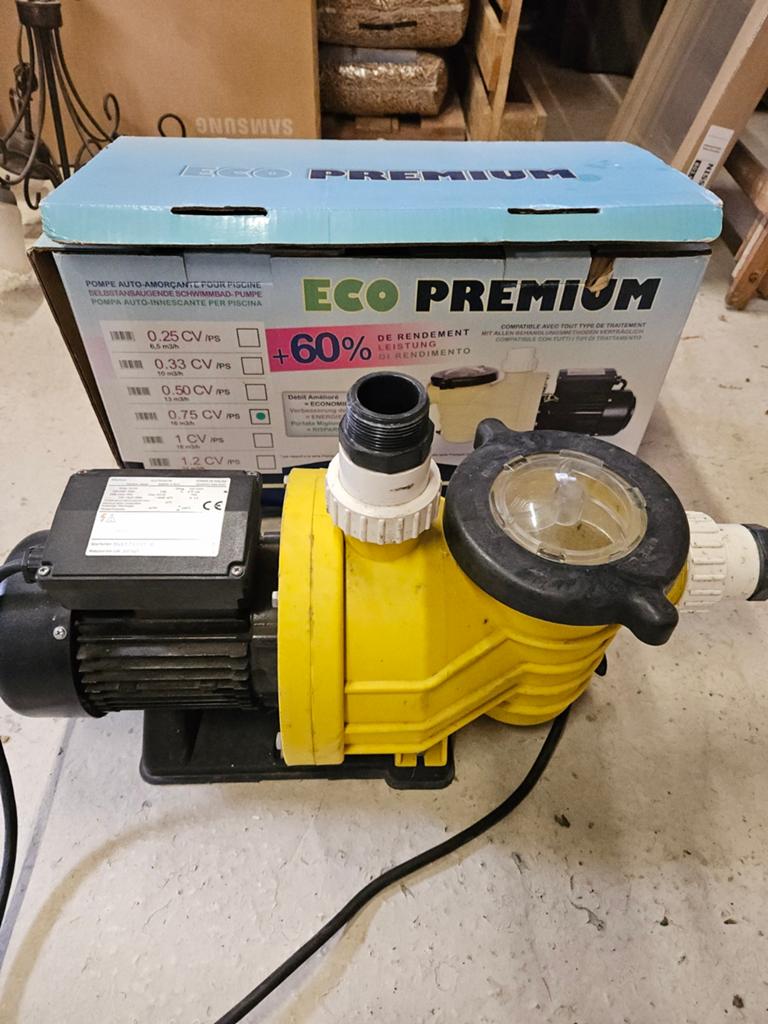 Pompe centrifuge auto-amorçante MAREVA Eco-Premium, Jardin & Terrasse, Enlèvement, Utilisé