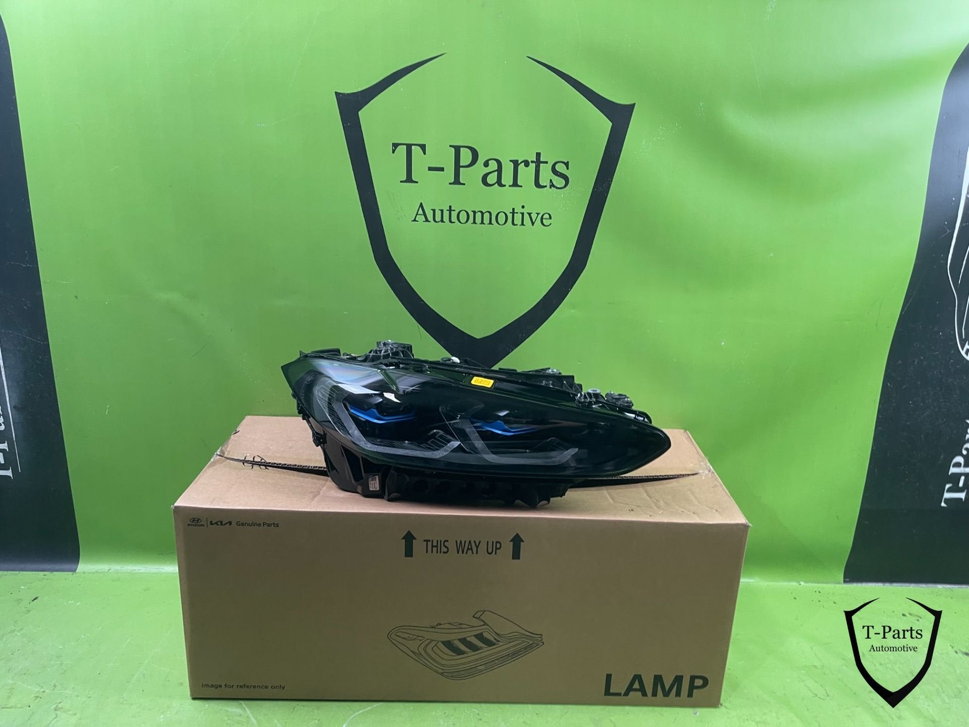 bmw 4 serie G22 koplamp laser rechts 9500928-04 G22 G23 G26, Petuelring 130
80788  Munich, DE, Gebruikt, Info@bmw.de, BMW