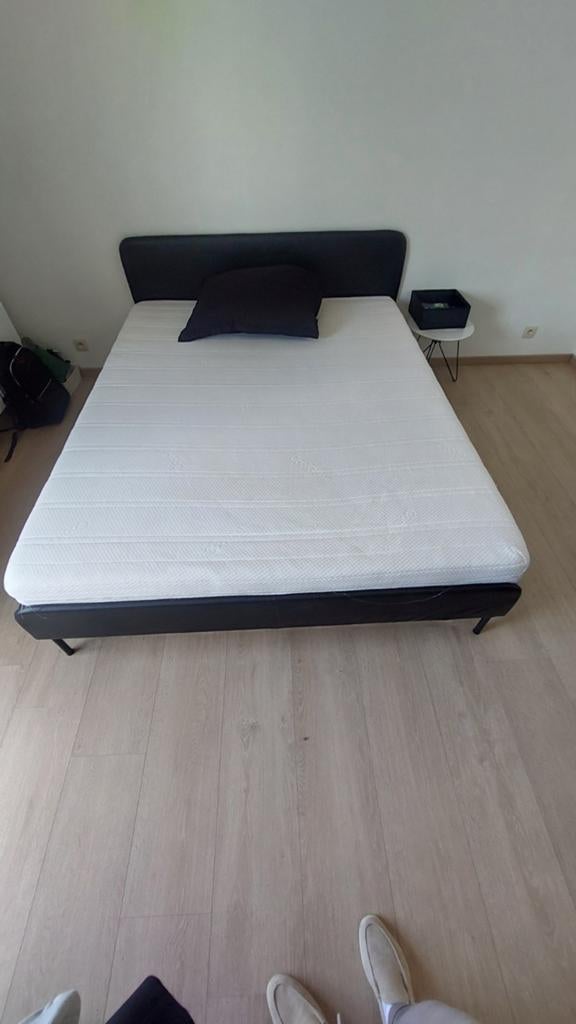 Lit 2 personnes, 160x200 avec matelas 2 ans, Enlèvement