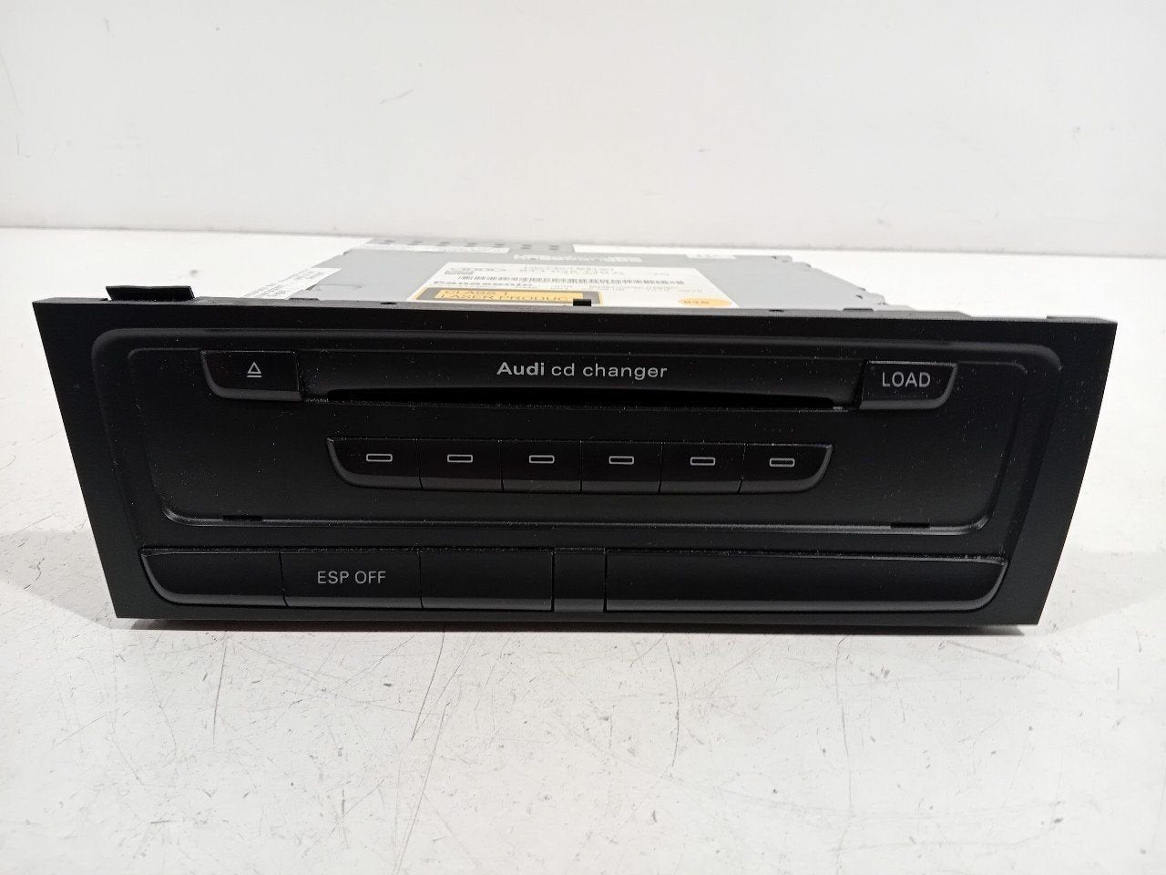 Cd speler Audi A4, Ophalen of Verzenden, Van der Ven Autorecycling B.V., Onderdelen@venauto.nl, Ettenseweg 76, 4706 PB Roosendaal, The Netherlands