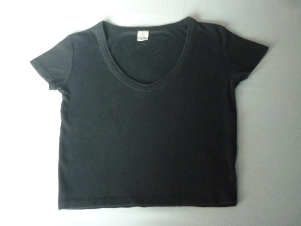Cropped T-shirt Urban Outfitters, Zwart, Ophalen of Verzenden, Zo goed als nieuw, Maat 36 (S)