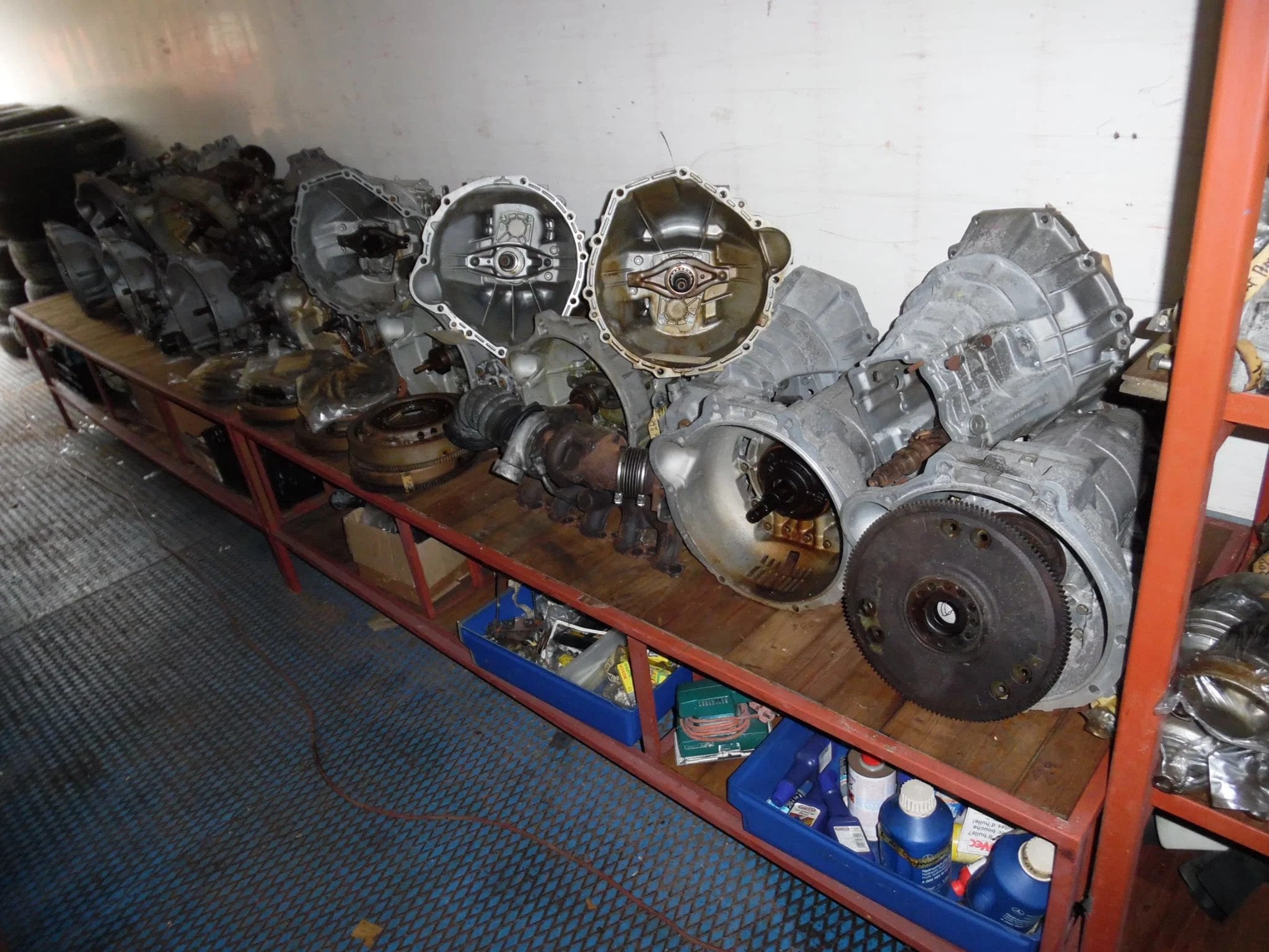 Mercedes-Benz 190 W123 W124 W201 SPARE PARTS REVISED, foto 11