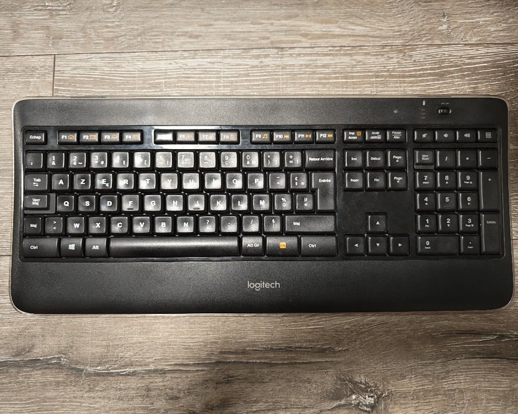 Clavier Logitech K800, Informatique & Logiciels, Logitech G, Azerty, Enlèvement, Ne fonctionne pas