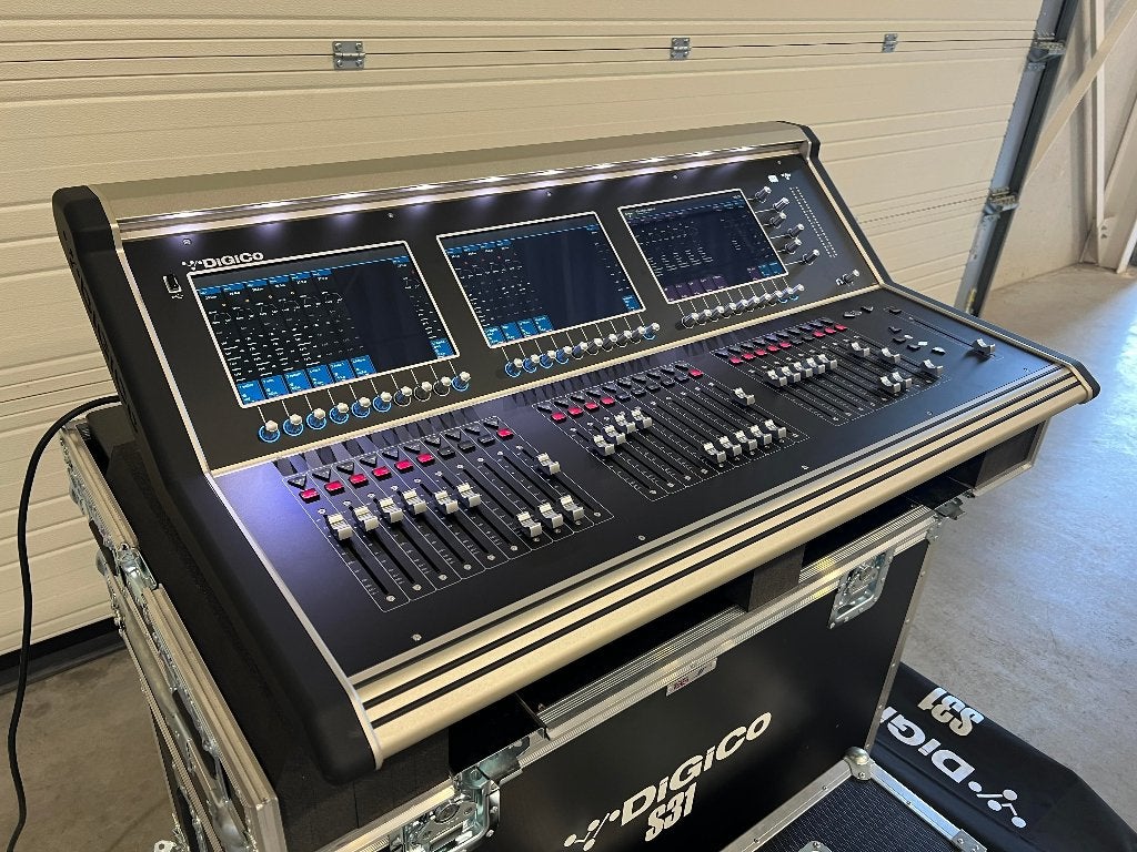 DiGiCo S31 + D-Rack + DMI-Madi-C + AES + Cable Cat6A, Muziek en Instrumenten, Ophalen of Verzenden, Gebruikt, Dj-set, Overige merken