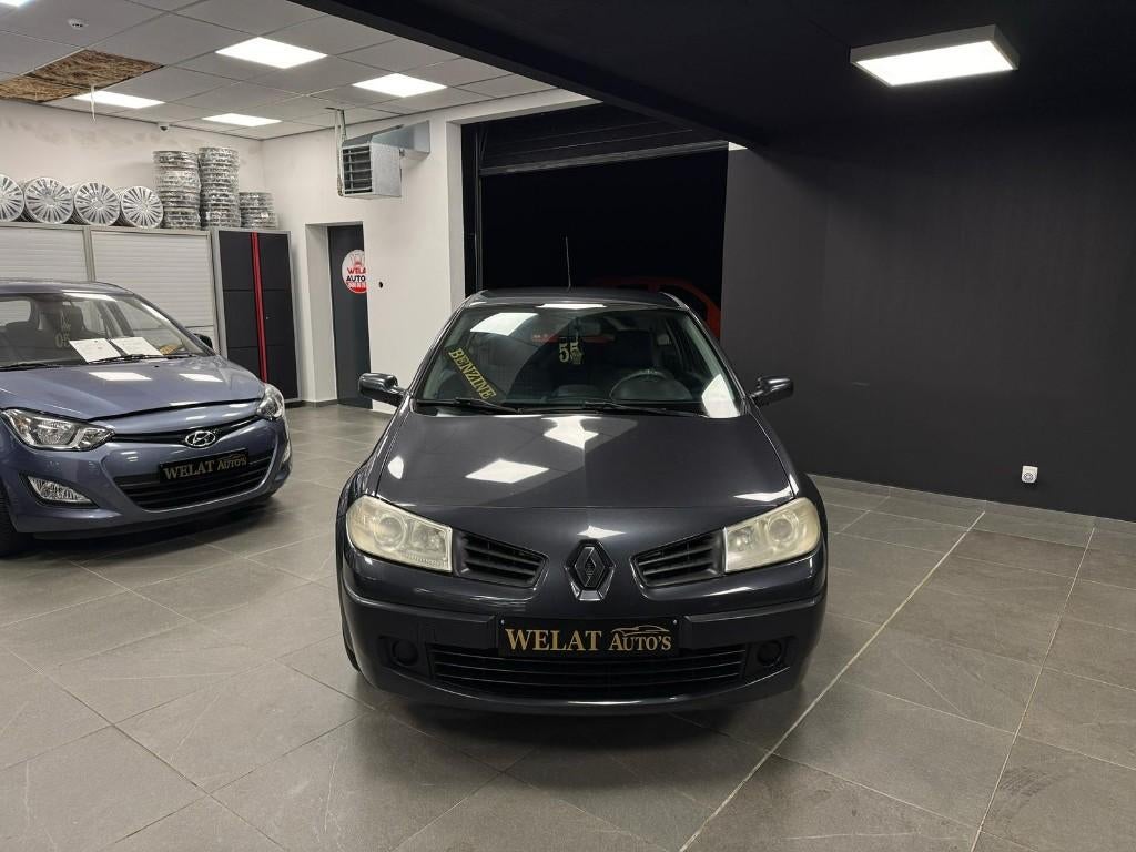 RENAULT MEGAN1.4 BENZINE 147.000 KM TOP STAAT, Auto's, Renault, Zwart, Bedrijf, 1400 cc, Zilver of Grijs