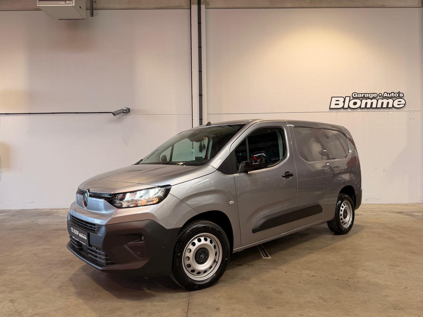 Citroën Berlingo 1.5 BlueHDi 130 EAT8 S&S L2 3 zit / camera, Auto's, Stof, Gebruikt, Zwart, 4 cilinders