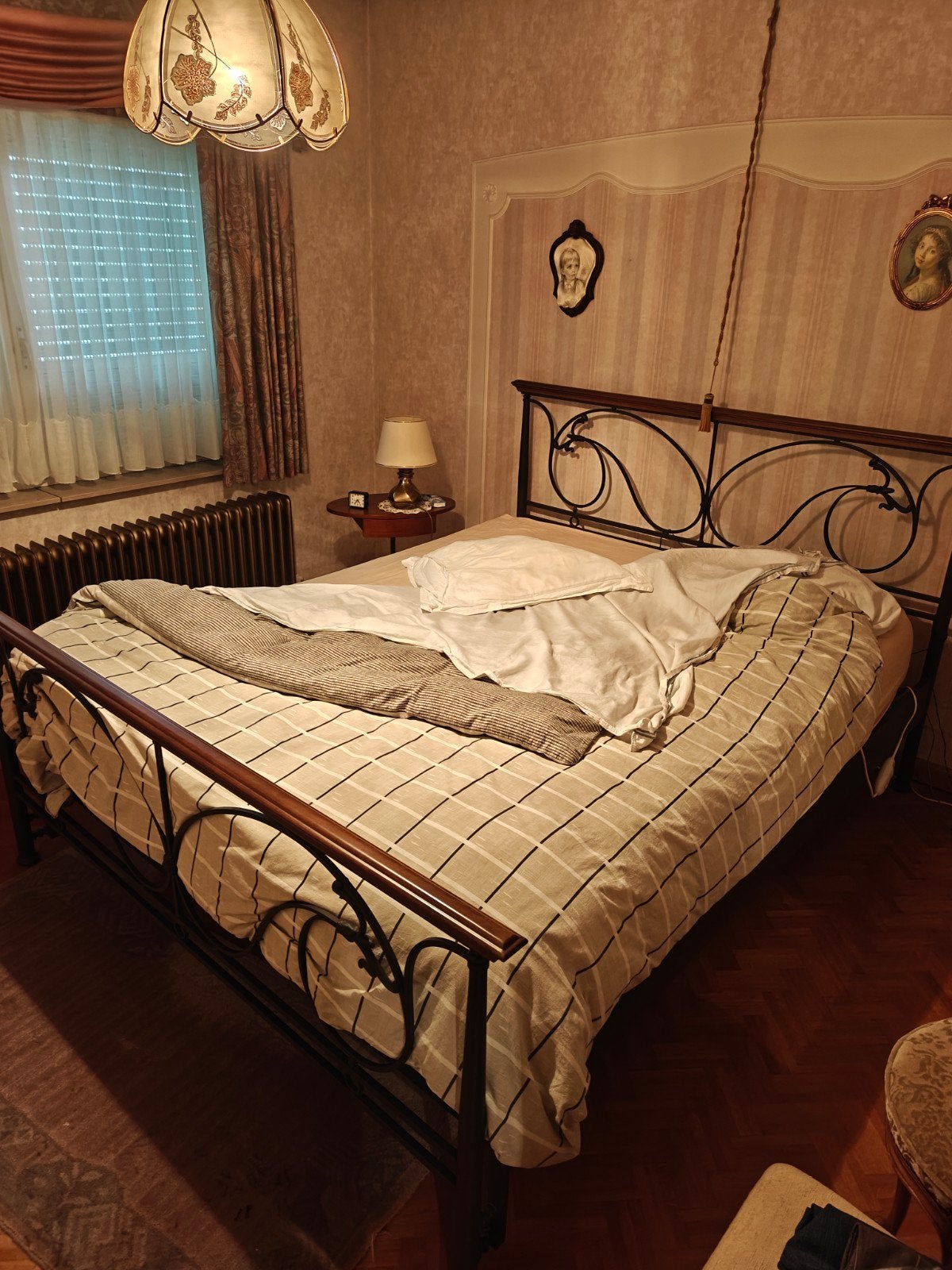 Prachtig bed in ijzer ! Inclusief matras..., Ophalen