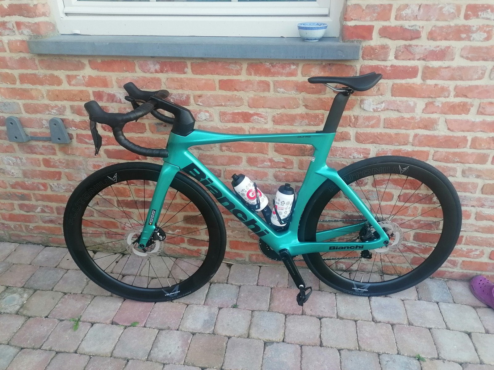 Bianchi meer, Fietsen en Brommers, Ophalen