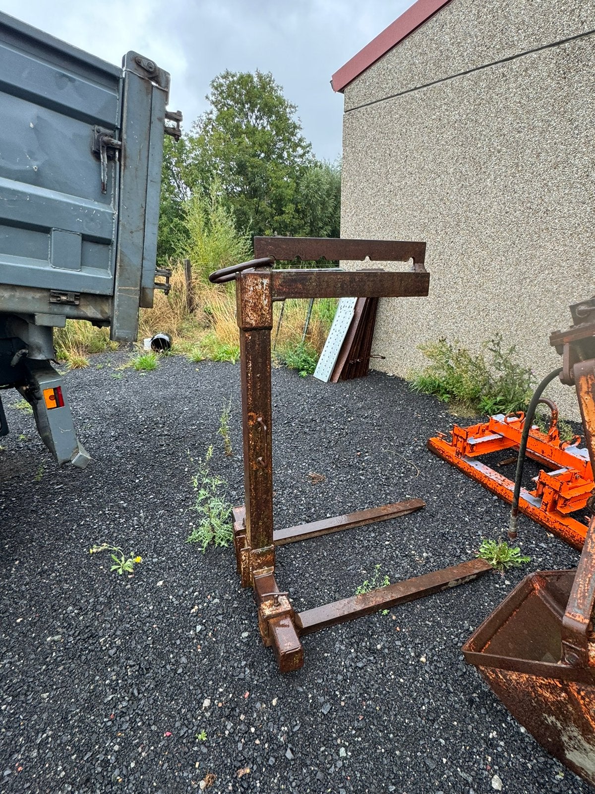 Palletvork voor kraan, Zakelijke goederen, Ophalen