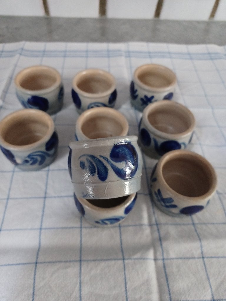 Lot de petits ramequins en grès, Enlèvement