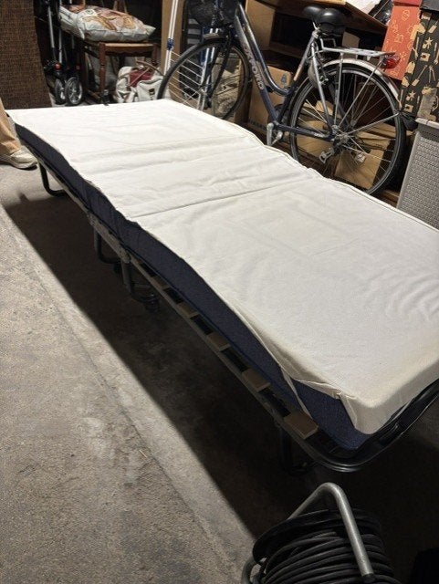 Logeerbed - gratis, Huis en Inrichting, Slaapkamer | Bedden, Ophalen, Gebruikt