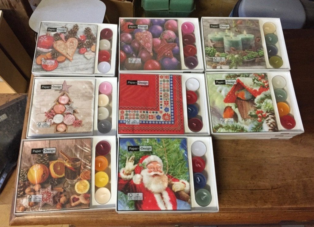 Lot de 19 paquets de Noël : serviettes+bougies chauffe-plat, Envoi, Neuf