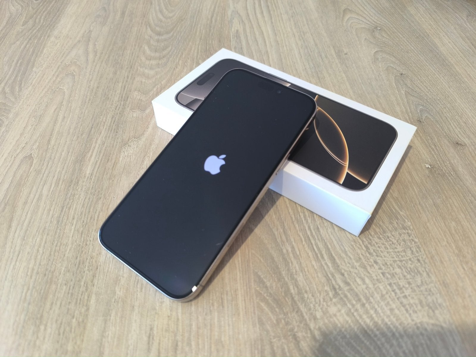 Iphone 16 Pro Max 256gb Titanium, Télécoms, Enlèvement, Comme neuf, 256 GB, IPhone 16 Pro Max