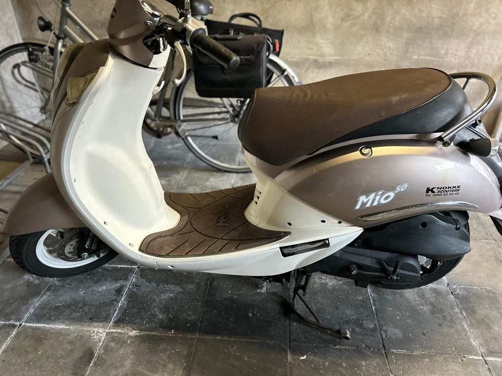 Sym Mio 50cc B-klasse, Fietsen en Brommers, Ophalen, Zo goed als nieuw, Mio